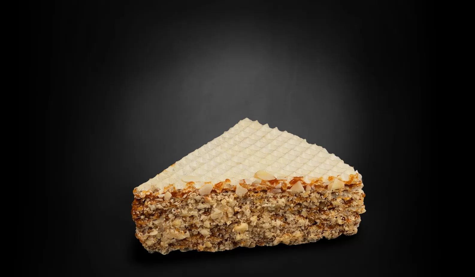 Вафельний торт з фундуком